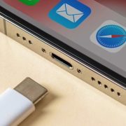 From Now Users will Carry Just One Power Cable For iPhone’s Devices