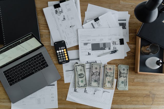 How to manage cash flow in business